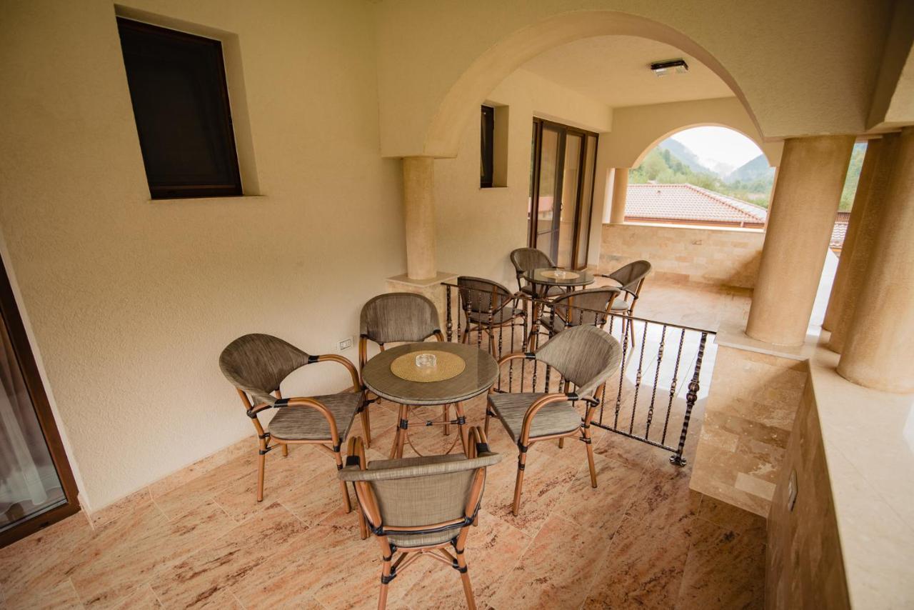 Casa Maiereana Hotel Anies Екстериор снимка